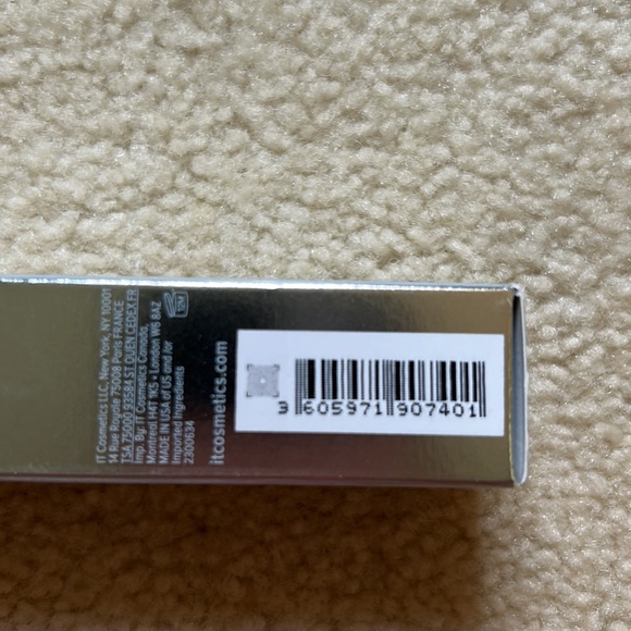 it CC+ Full Coverage Cream - Picture 5 of 5